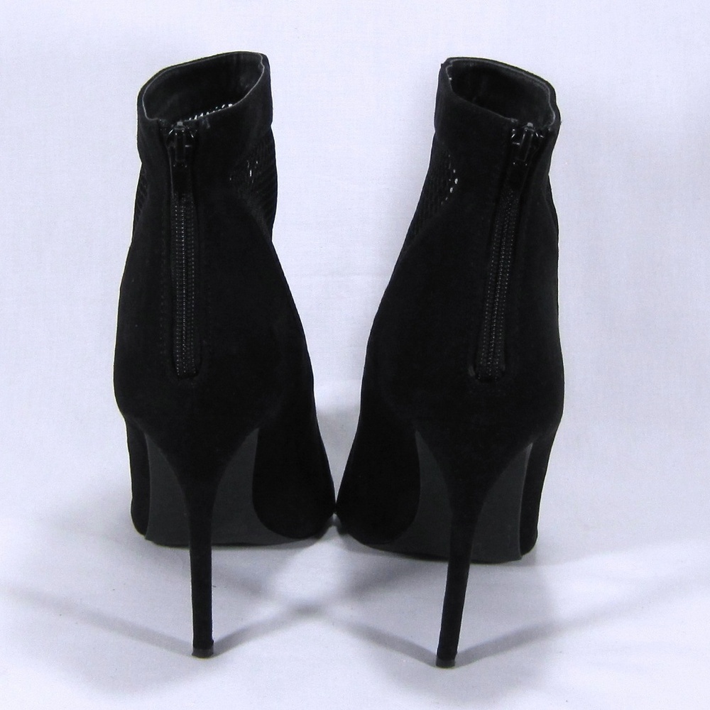 Olivia Ferragamo Black Suede Ankle Booties Sz: 10M - Picture 4 of 8